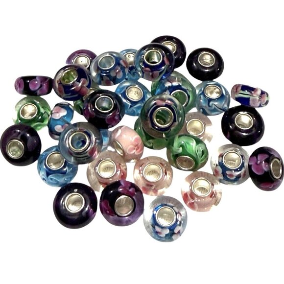 200 Glass Murano Style Beads Multicolor Floral .5 inch Center Hole .25 inch - Picture 2 of 4
